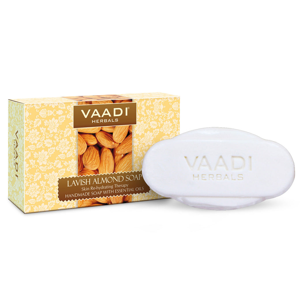 Lavish Almond Soap (75 gms)